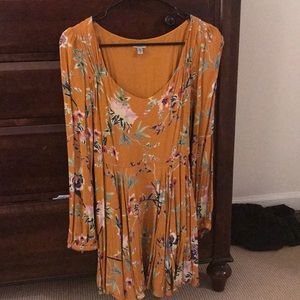 Urban Outfitters ‘Ecote’ marigold dress